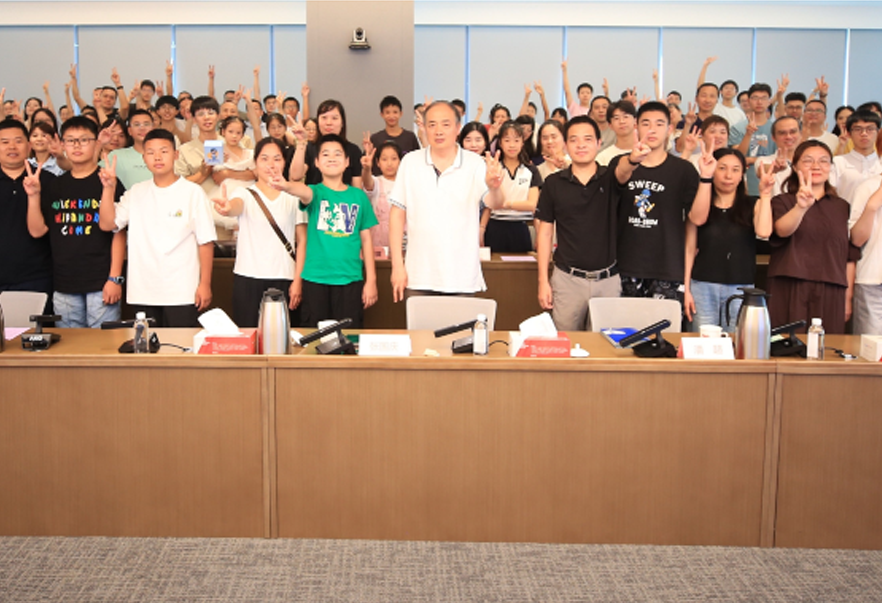 常州制藥廠家庭開放日 —— 一場充滿歡笑與感動的“探秘”之旅！